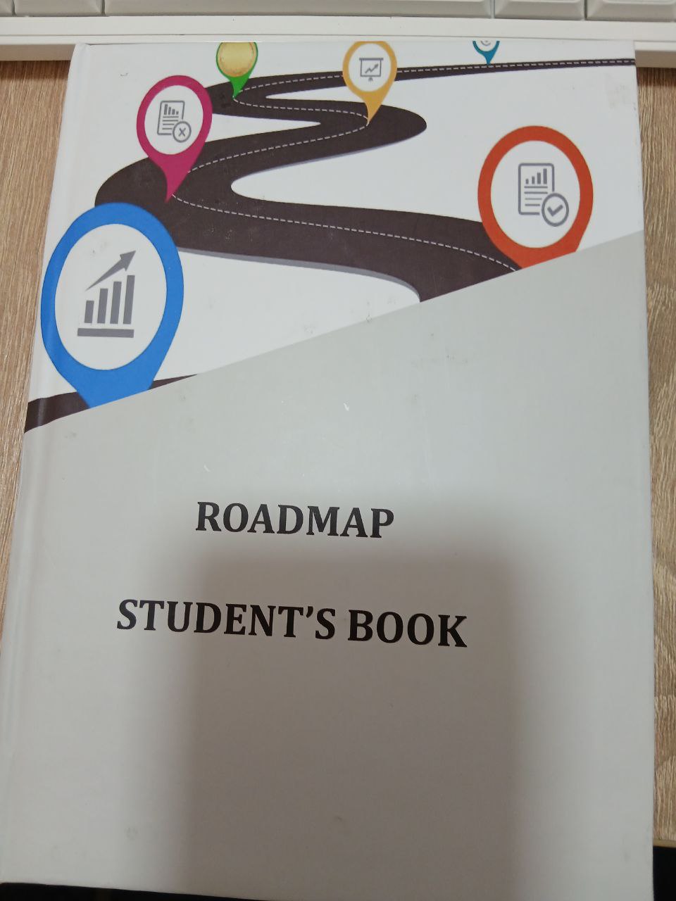 ROADMAP  STUDENT'S BOOK (C 1 )