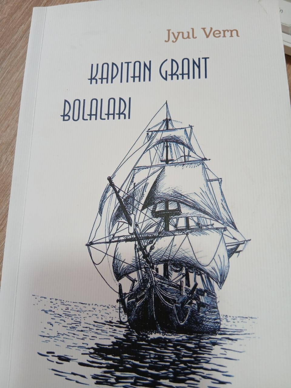 KAPITAN    GRANT   BOLALARI